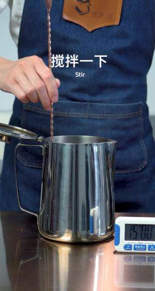 第3步(冬季热饮|大桶奶茶的做法)