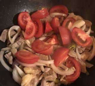 第6步(番茄土豆炖牛肉的做法)
