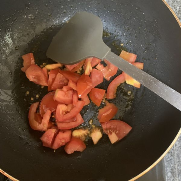 第3步(番茄土豆的做法)