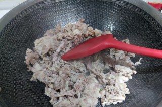 第3步(羊肉  葱爆羊肉的做法)