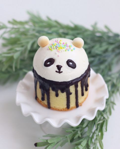 熊猫冰淇淋蛋糕成品图