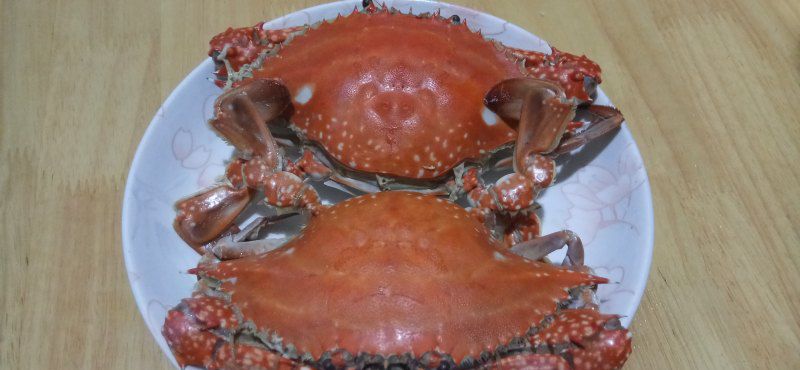“海鲜”清蒸大螃蟹成品图