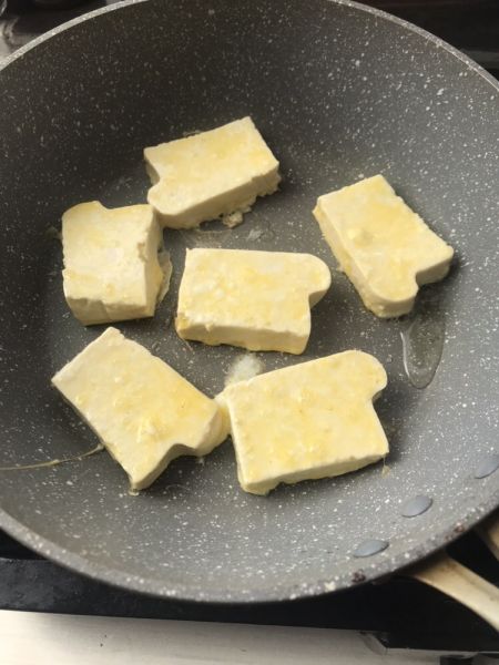第3步(家常菜—煎豆腐的做法)