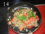 第14步(酸菜牛肉的做法)