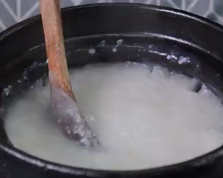 第8步(海鲜砂锅粥的做法)