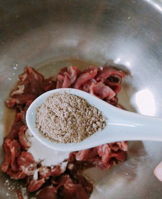 第2步(黑椒牛肉的做法)