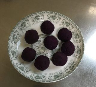 第4步(紫薯糯米饼的做法)