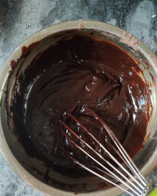 第9步(熔岩巧克力蛋糕的做法)