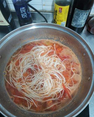 第3步(西红柿汤面的做法)