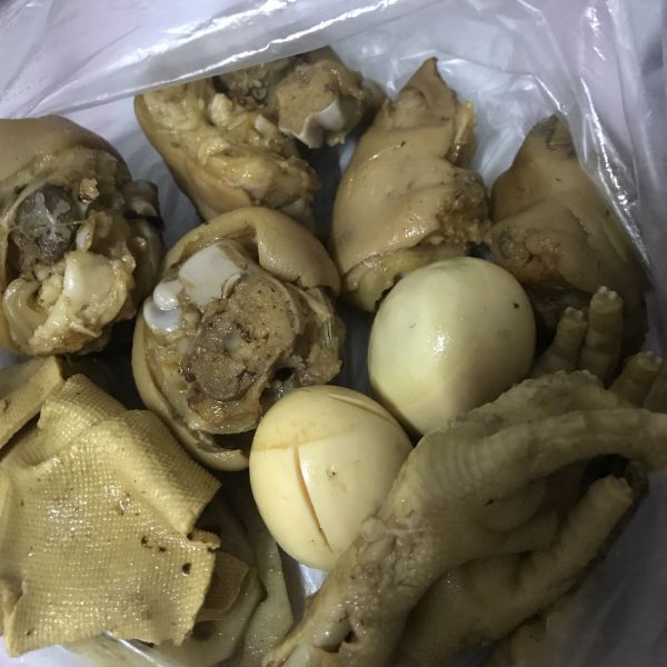 卤猪蹄成品图