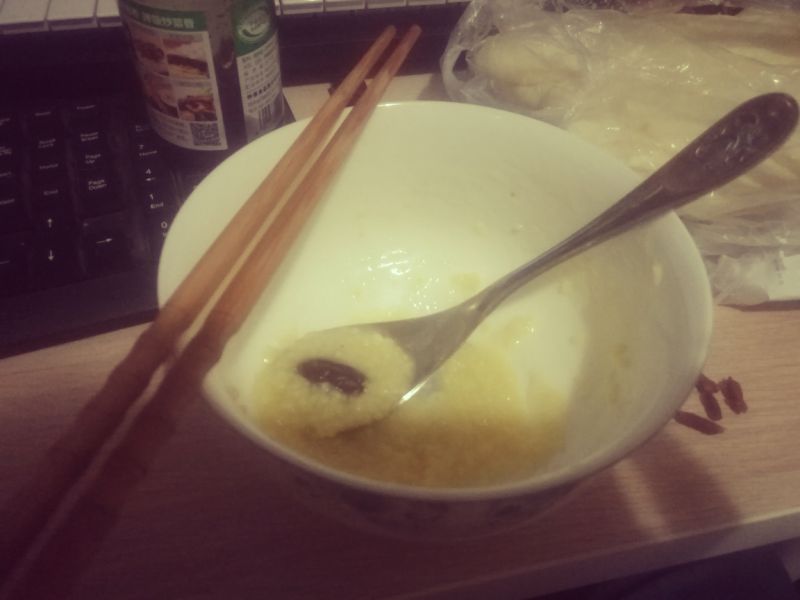 第5步(小米炖红枣的做法)
