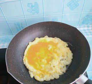 第5步(秋葵炒鸡蛋的做法)