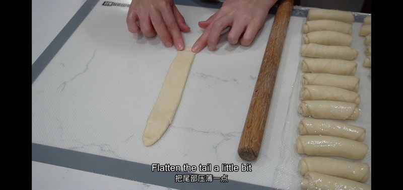 第16步(黄油面包卷的做法)