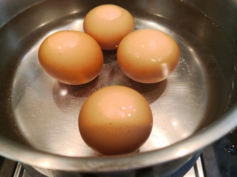 第1步(煮鸡蛋的做法)