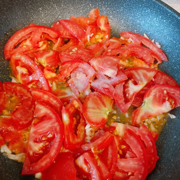 第4步(番茄虾仁蔬菜汤（万能蔬菜汤、低脂高营养）的做法)