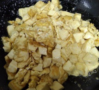 第6步(杭椒鸡蛋烧嫩豆腐的做法)