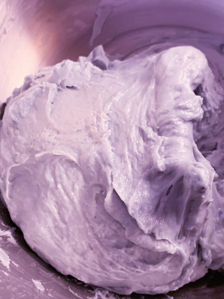 第6步(淡淡柔软的紫色碟豆花吐司-波兰种加中筋面粉的做法)