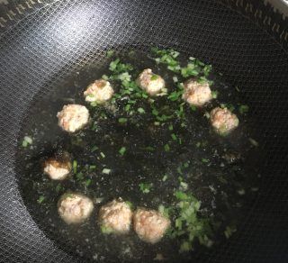 第10步(紫菜丸子汤的做法)