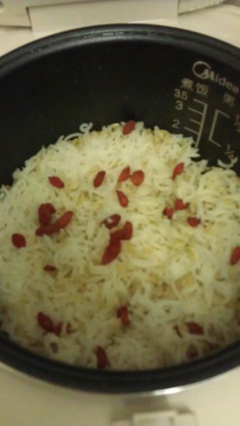 糙米饭成品图