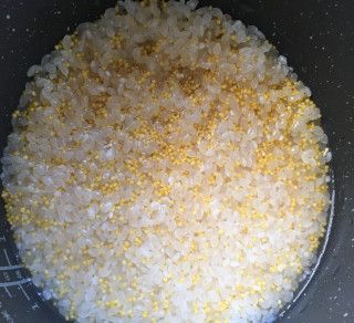 第3步(小米米饭的做法)