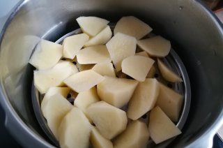 第2步(五香土豆的做法)