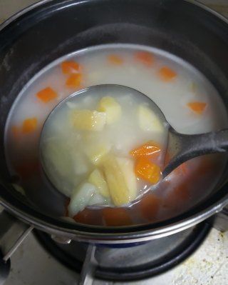 第5步(蔓菁红萝卜汤的做法)