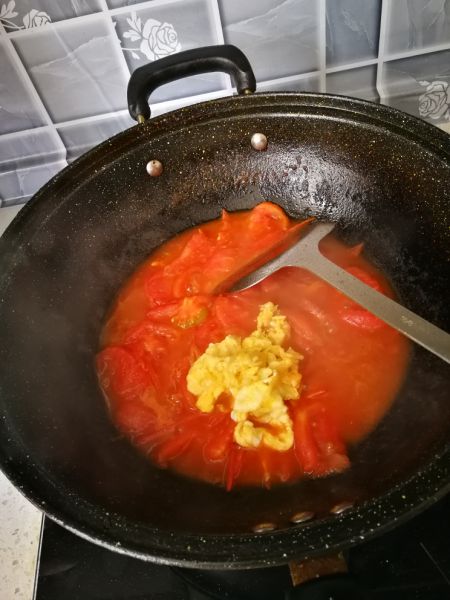 第4步(西红柿鸡蛋米线的做法)