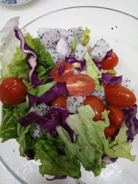 健身减肥低脂营养蔬果沙拉成品图