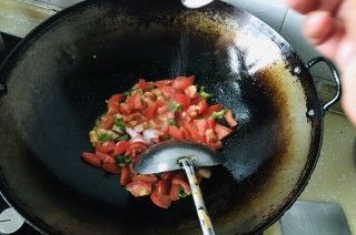 第3步(西红柿鸡蛋拌面的做法)