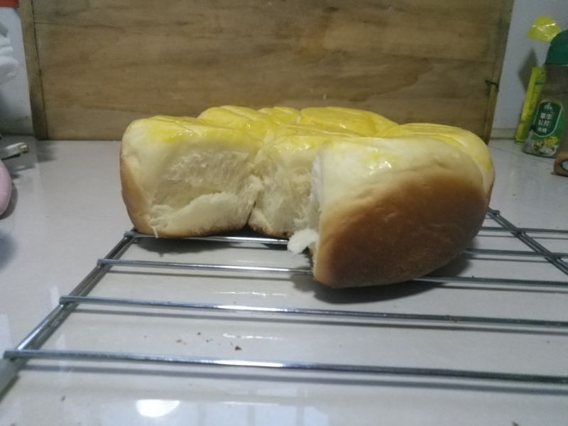 电饭锅版酸奶面包(普通面粉哦)成品图