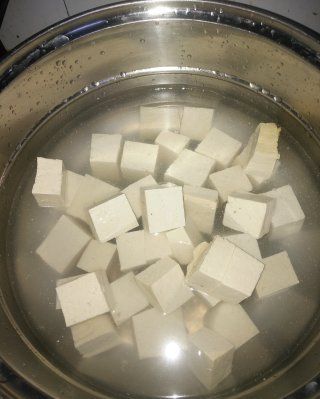 第2步(红烧豆腐的做法)