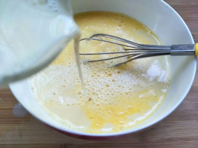 第4步(豆浆蒸鸡蛋的做法)