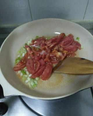 第4步(西红柿炒土豆片的做法)