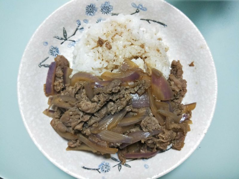 第5步(日式肥牛饭的做法)