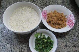 第1步(肉松大米粥的做法)