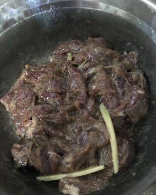 第1步(小炒黄牛肉的做法)