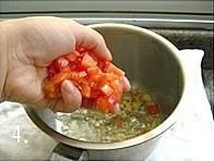 第4步(茄汁带鱼的做法)