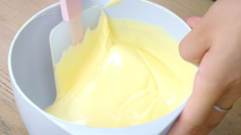 第5步(酸奶小蛋糕的做法)