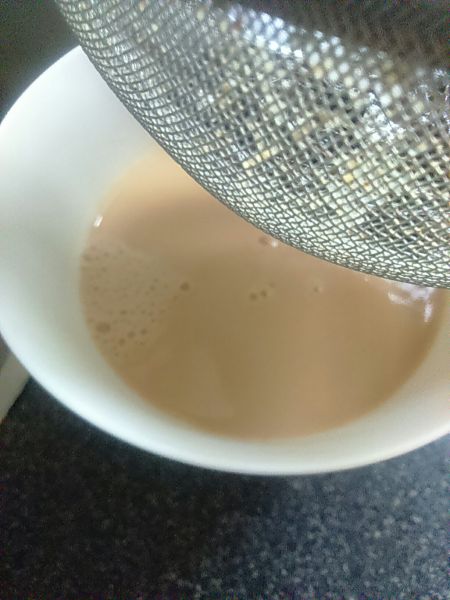 第4步(『焦糖奶茶』的做法)