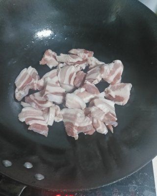 第6步(白菜猪肉炖粉条的做法)
