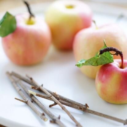 第1步(完美焦糖苹果-perfect caramel apples-苹果的一百种吃法的做法)