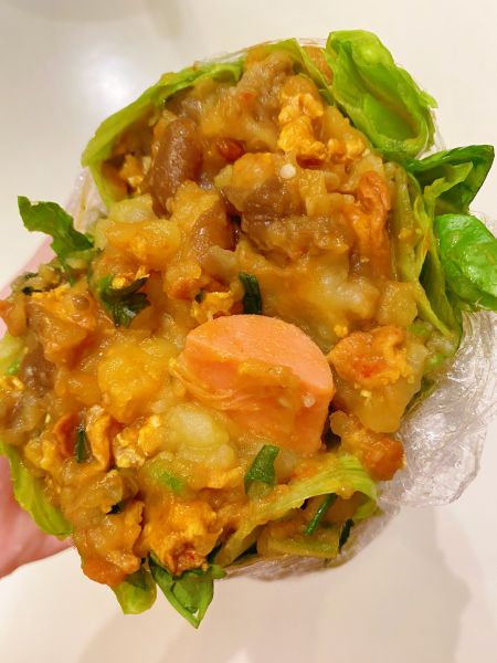 第3步(后悔没早点发现这个吃法东北饭包太香了的做法)