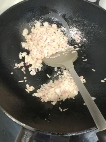 第3步(糯米藜麦和小米烧麦的做法)