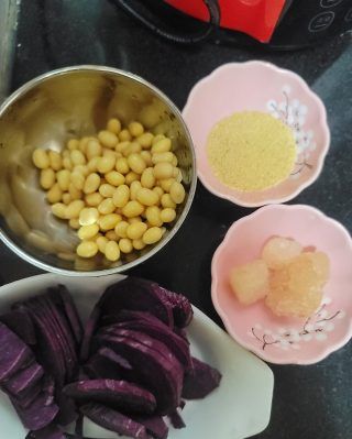 第1步(紫薯豆浆的做法)