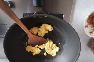 第5步(木耳炒鸡蛋的做法)