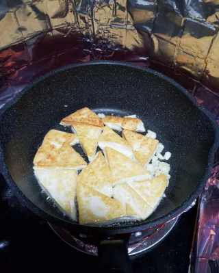 第4步(红烧豆腐的做法)