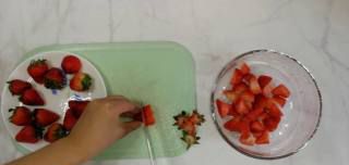 第2步(草莓酱的做法)