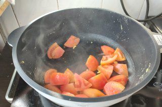 第6步(西红柿炒鸡蛋的做法)