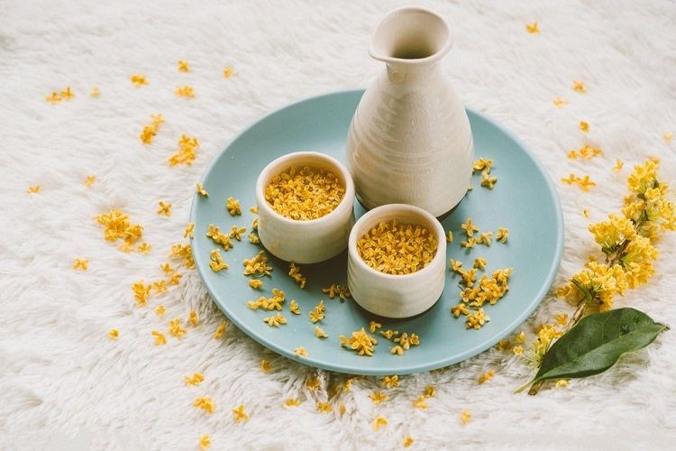 桂花酒的制作方法 让你轻松自制桂花酒的做法 菜谱大杂烩