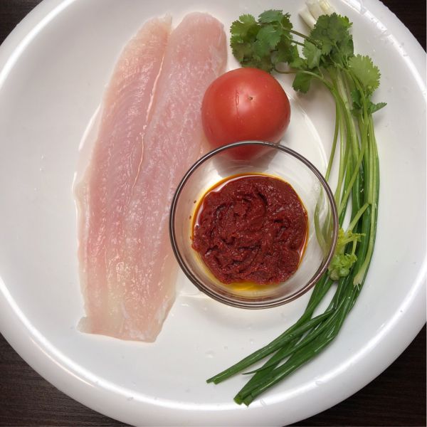 第1步(味知缘火锅番茄鱼的做法)